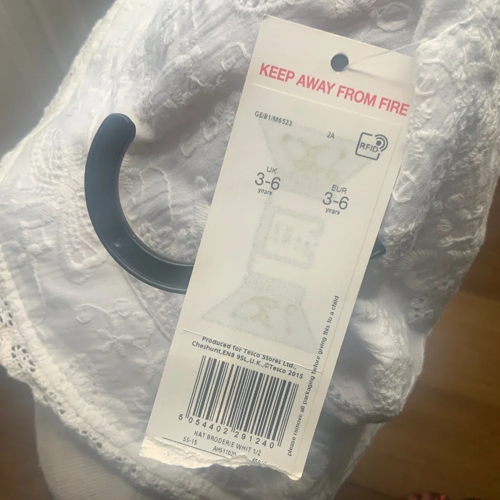 White Broderie Sun Hat NWT
